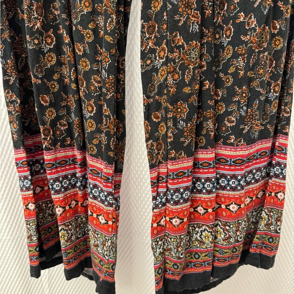 Women’s casual pants. Size Junior Large - Picture 4 of 7